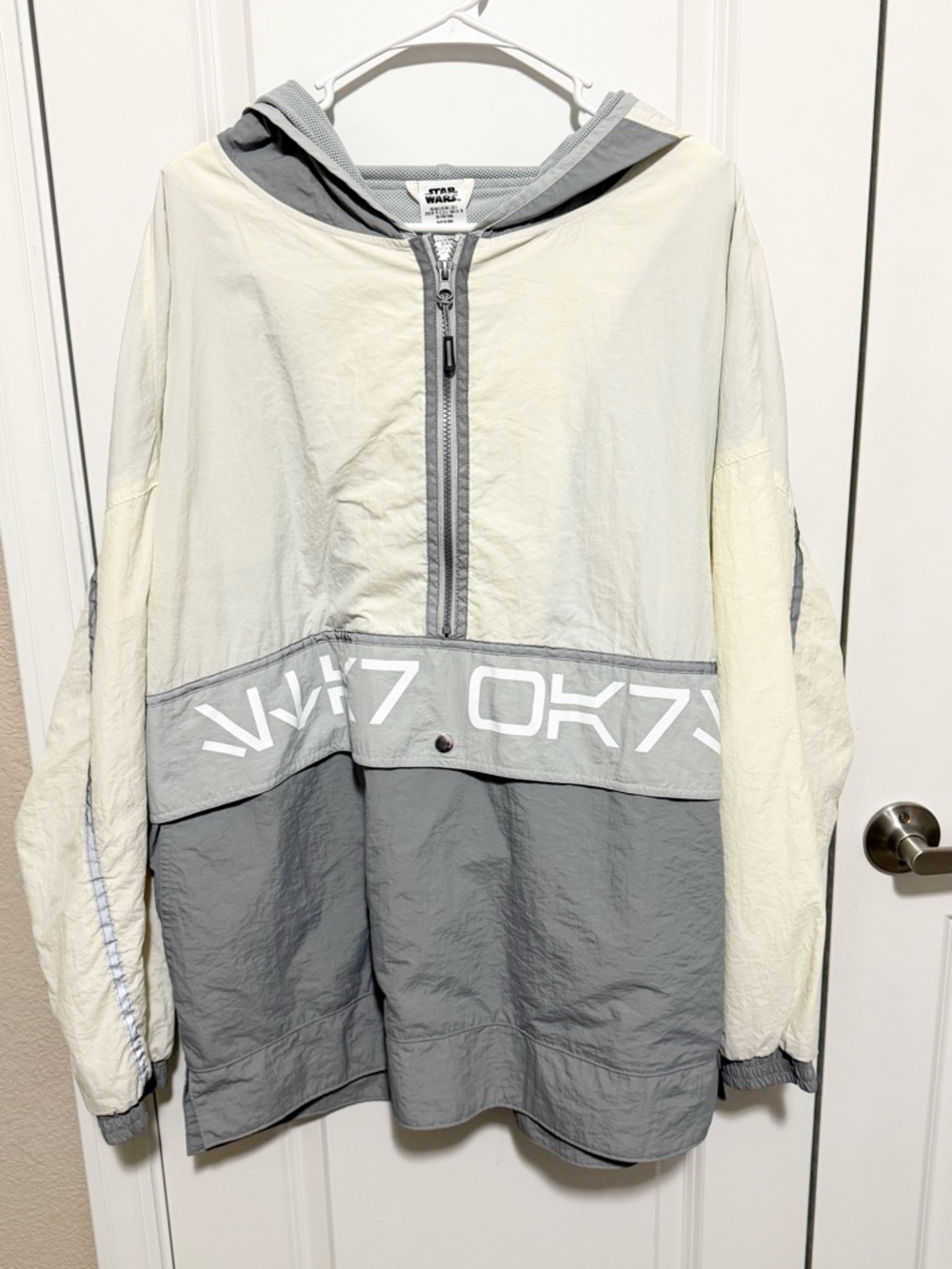Disney Star Wars Ashley Eckstein Guided By The Light Reflective Windbreaker Sz L